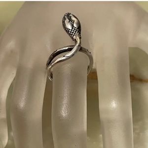 Stunning Vintage Mexico Snake Sterling Silver Ring With Fully Hallmarks